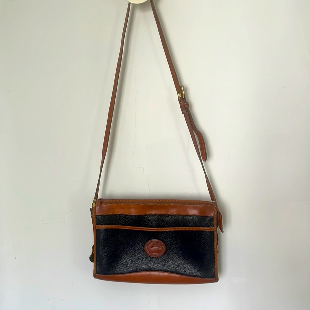 Dooney and Bourke vintage shoulder bag